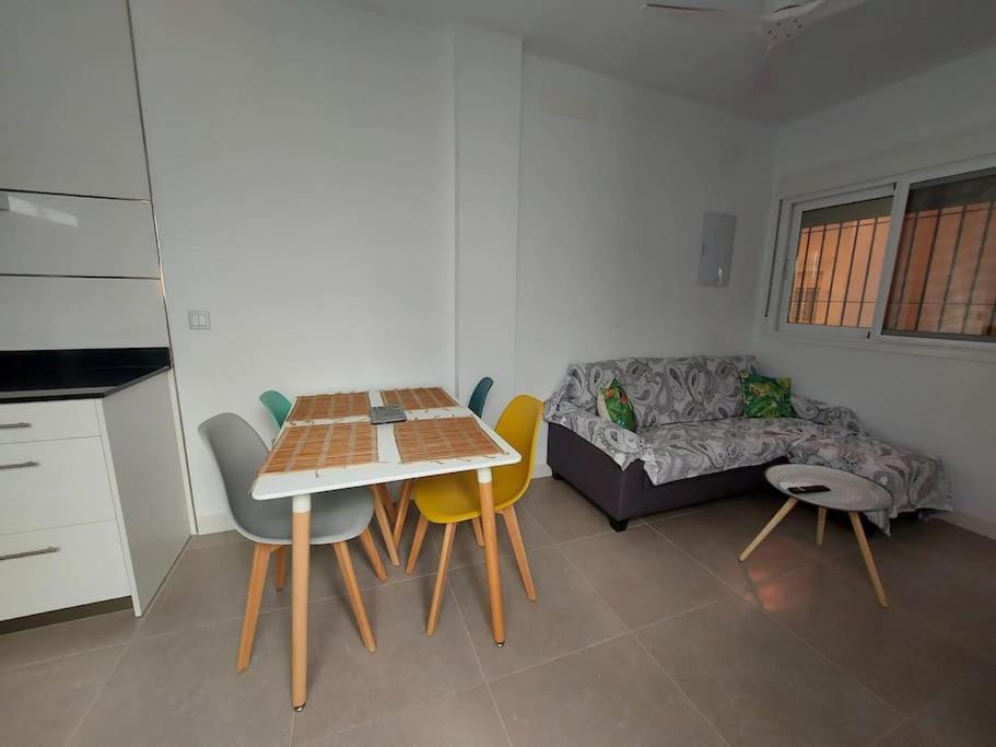 Casa De La Abuela Lägenhet Málaga Exteriör bild